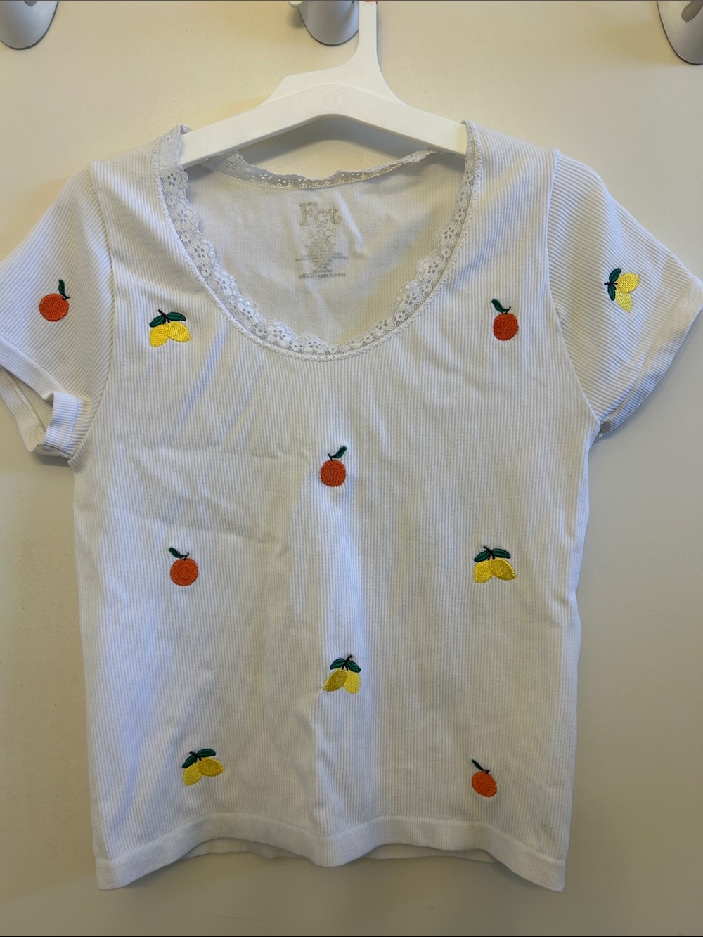 Fct White Short Sleeve Tee with Orange & Yellow Fruit Embroidery